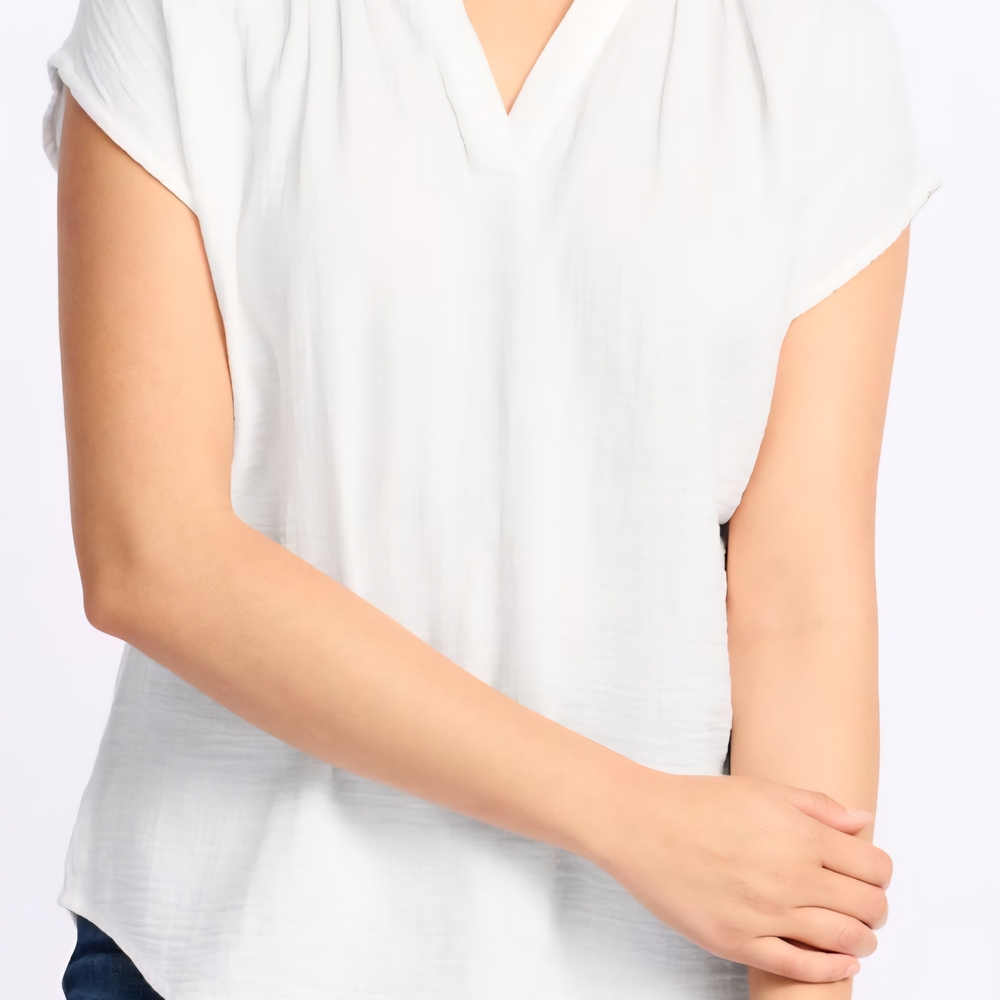 Market & Spruce White Lightweight Split-Neck Gauze Blouse